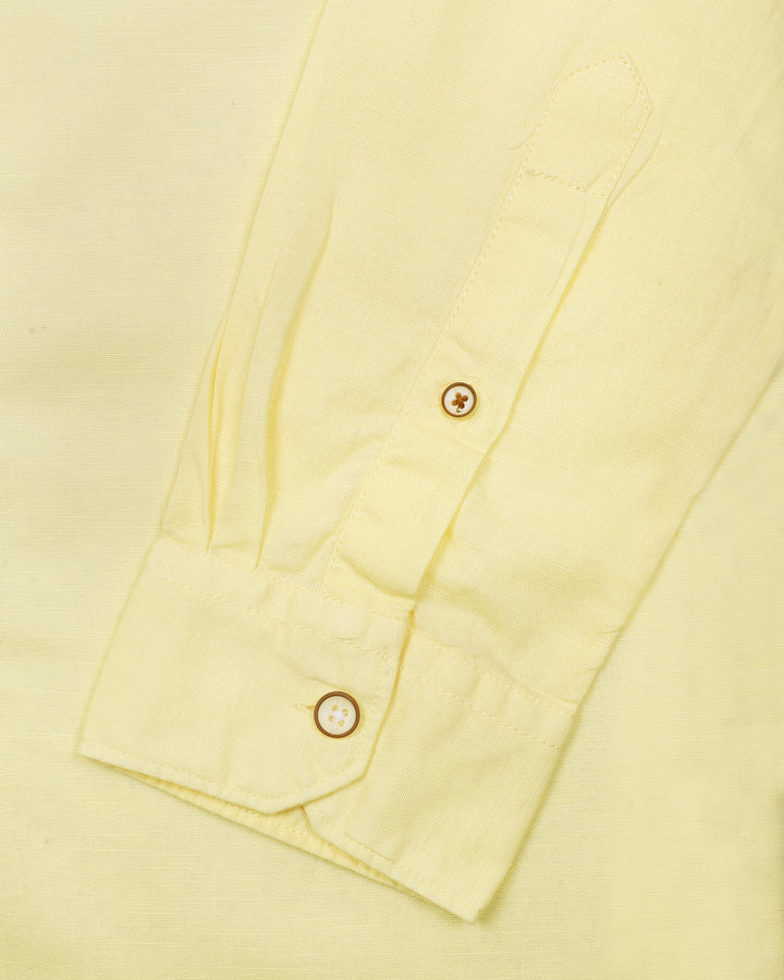 LIGHTWEIGHT SHIRT IN YELLOW