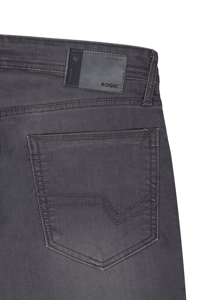 STUDIO JEANS <BR> in DK Grey